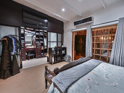 5 Bedroom Property for Sale in Waverley Free State